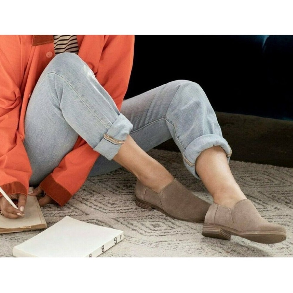 TOMS - Shaye Suede Block Heel Booties NWOT